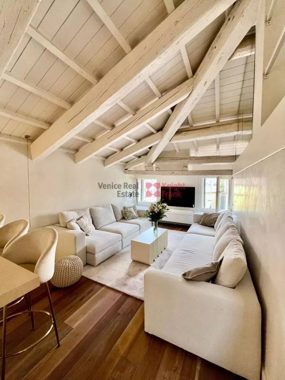 appartamento in affitto a Venezia in zona Sestiere Dorsoduro