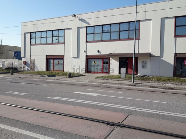 negozio in affitto a Venezia in zona Marghera