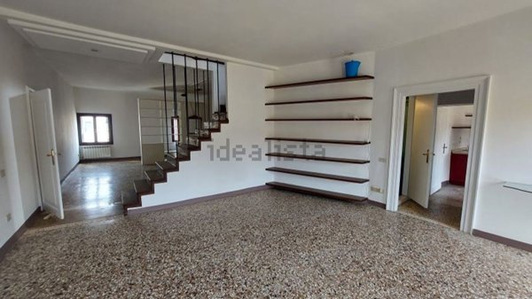 appartamento in affitto a Venezia in zona Murano