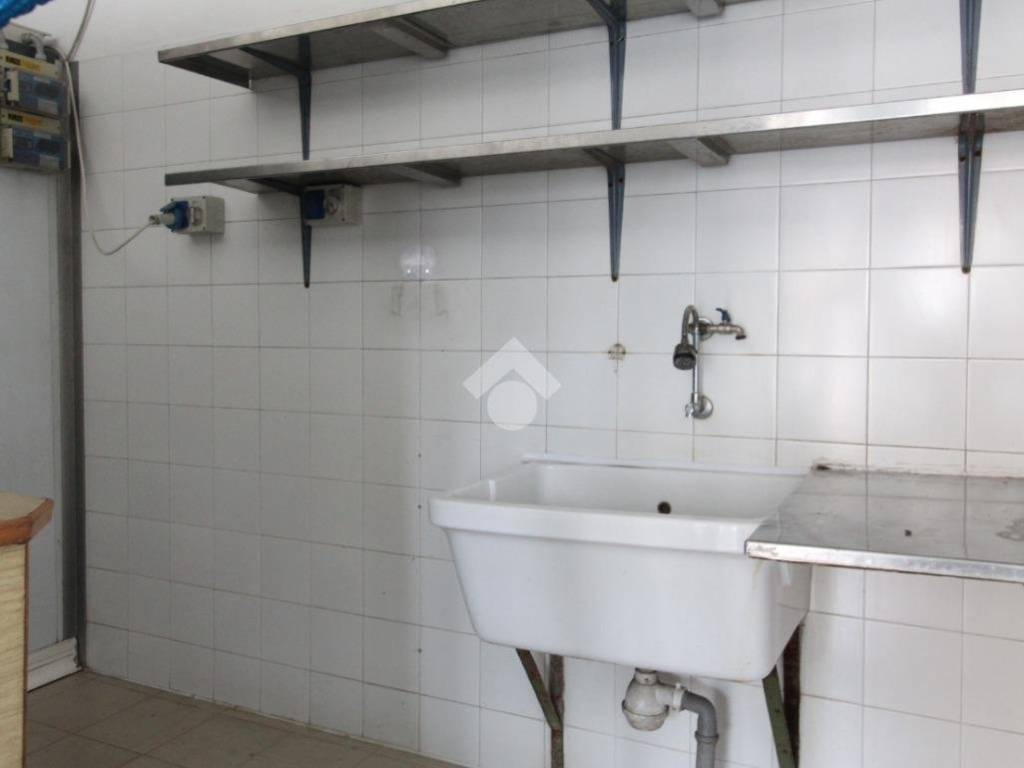 negozio in affitto a Venezia in zona Zelarino