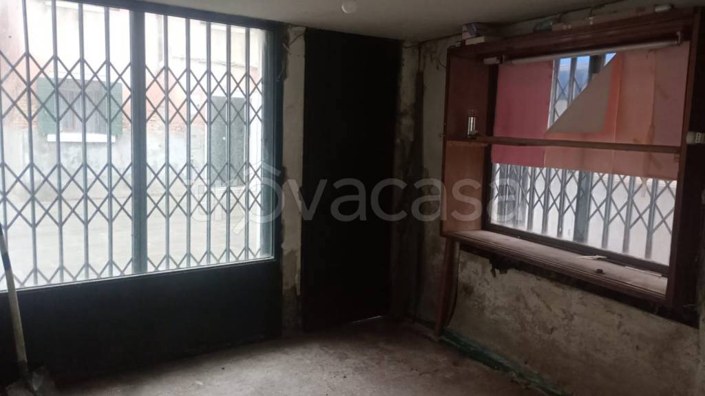 negozio in affitto a Venezia in zona Sestiere Castello