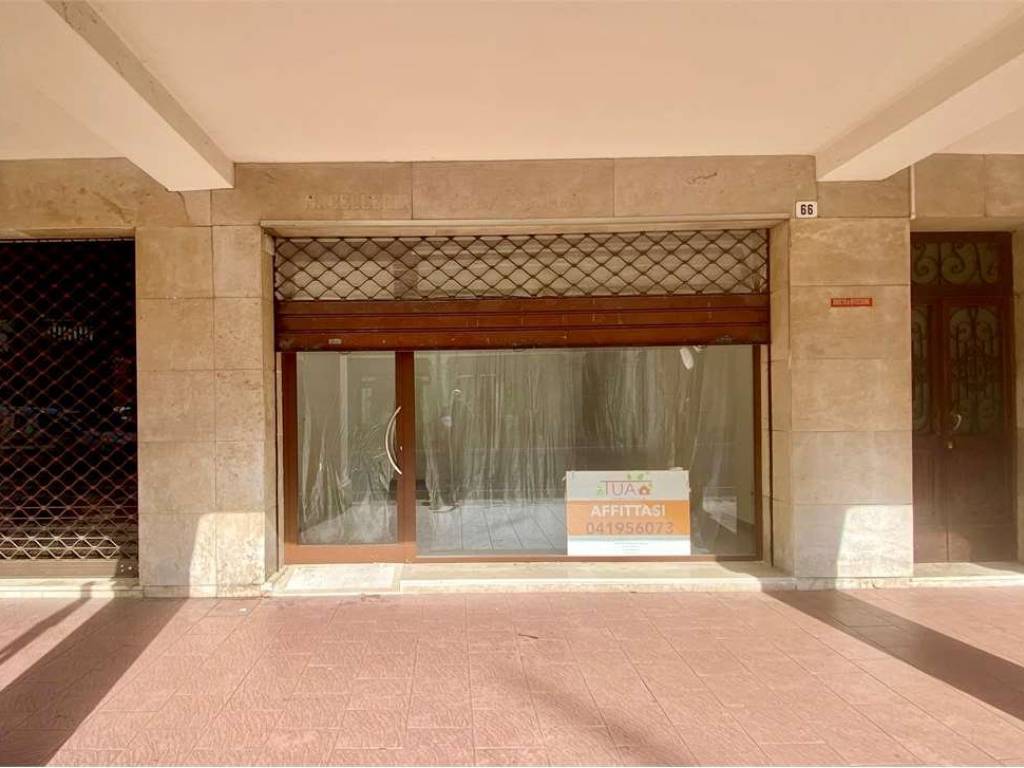 negozio in affitto a Venezia in zona Marghera