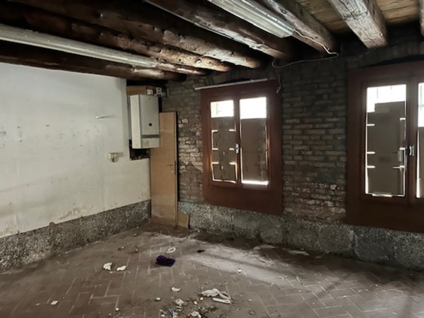 locale di sgombero in affitto a Venezia in zona Sestiere Cannaregio