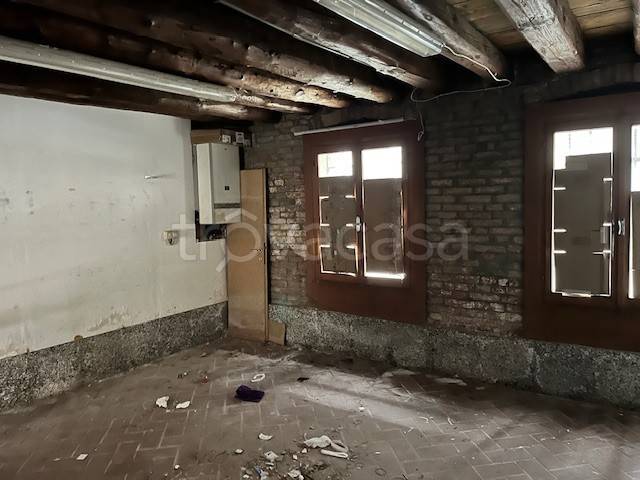 locale di sgombero in affitto a Venezia in zona Sestiere Cannaregio