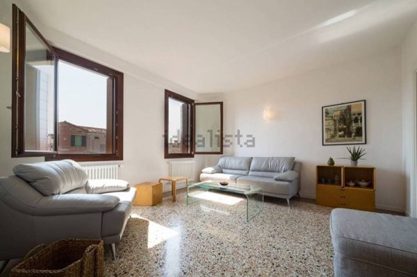 appartamento in affitto a Venezia in zona Sestiere Dorsoduro