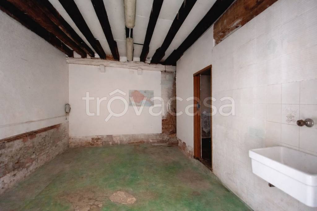 locale commerciale in affitto a Venezia