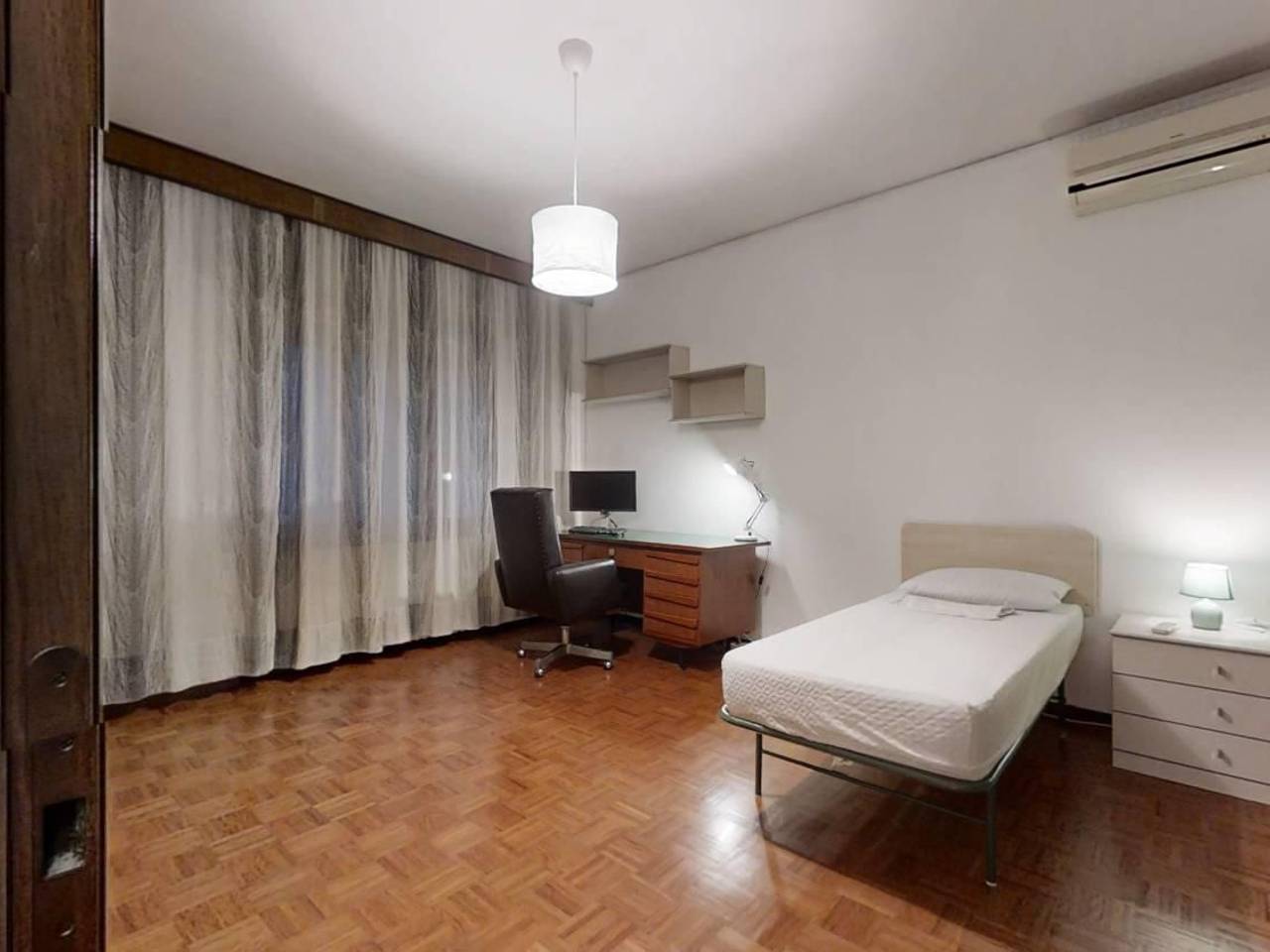 negozio in affitto a Venezia in zona Carpenedo