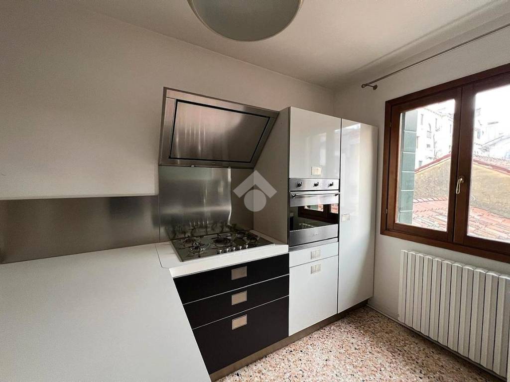 appartamento in affitto a Venezia in zona Murano