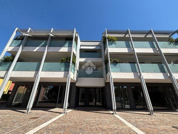 negozio in affitto a Venezia in zona Mestre