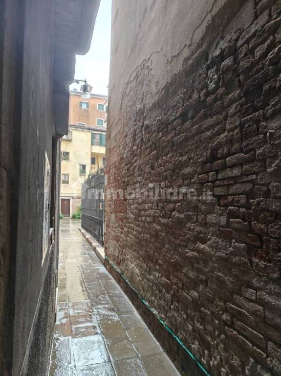 locale di sgombero in affitto a Venezia in zona Sestiere San Marco