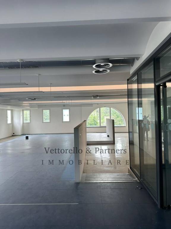 locale di sgombero in affitto a Venezia in zona Mestre