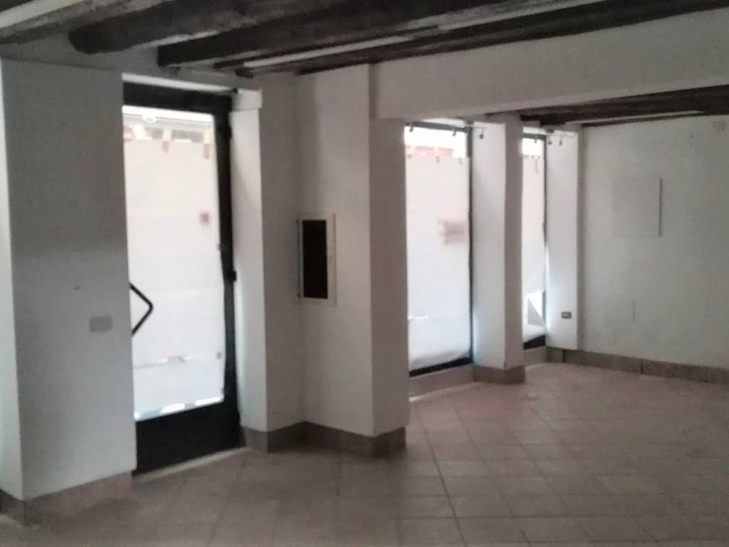 negozio in affitto a Venezia in zona Sestiere Santa Croce