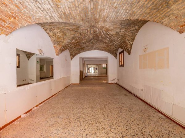 locale commerciale in affitto a Venezia in zona Sestiere Cannaregio