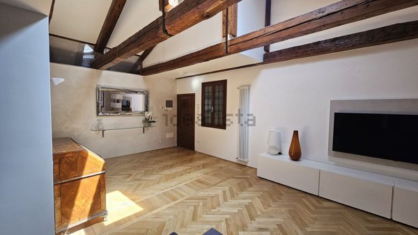 appartamento in affitto a Venezia in zona Sestiere San Marco