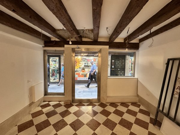 negozio in affitto a Venezia in zona Sestiere San Marco