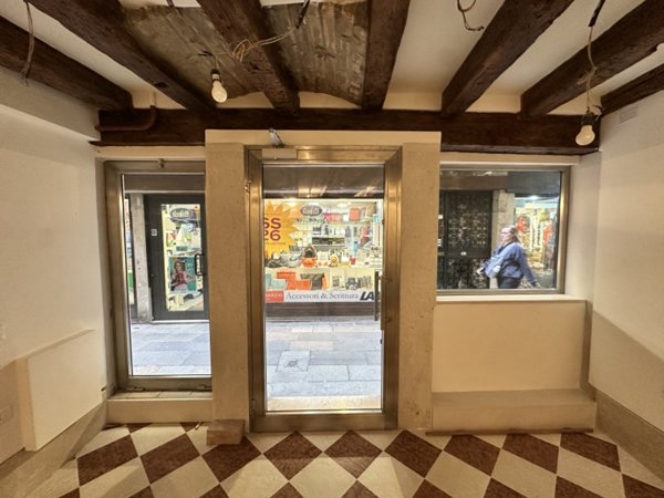 negozio in affitto a Venezia in zona Sestiere San Marco