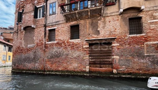 locale commerciale in affitto a Venezia in zona Sestiere Castello