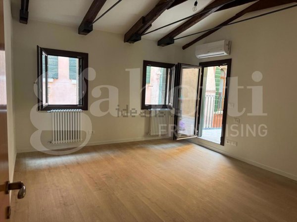 appartamento in affitto a Venezia in zona Sestiere San Polo