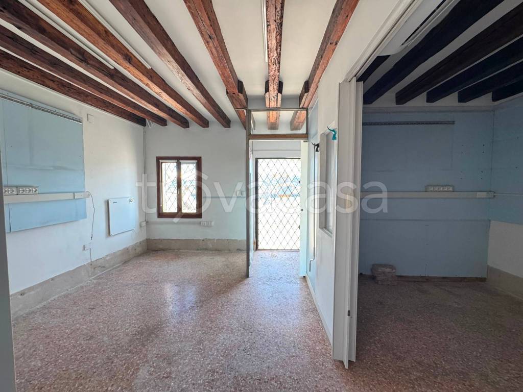 appartamento in affitto a Venezia in zona Sestiere Dorsoduro