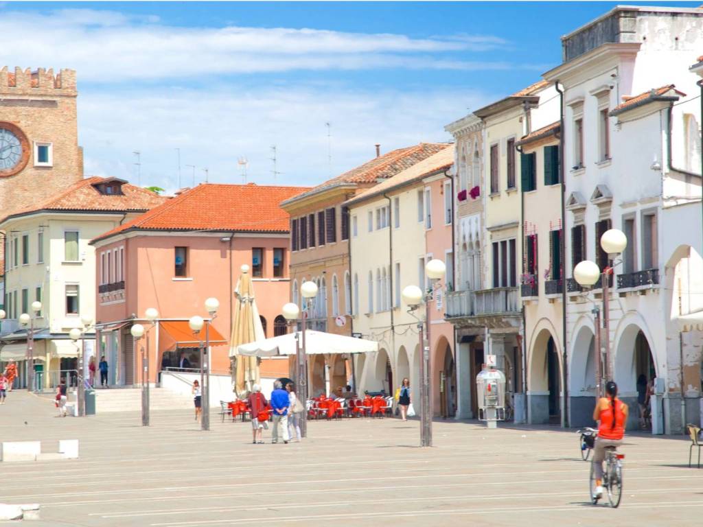 box auto in affitto a Venezia in zona Mestre