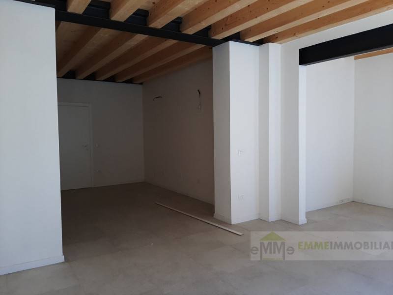 negozio in affitto ad Abano Terme