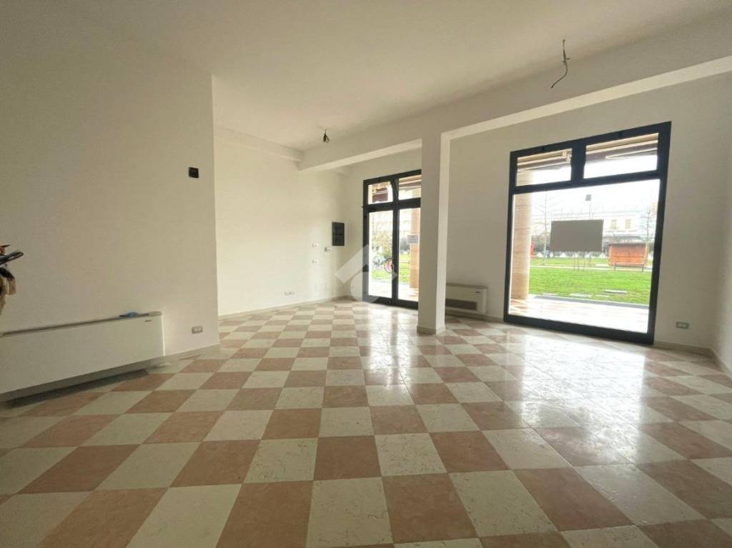 negozio in affitto ad Abano Terme