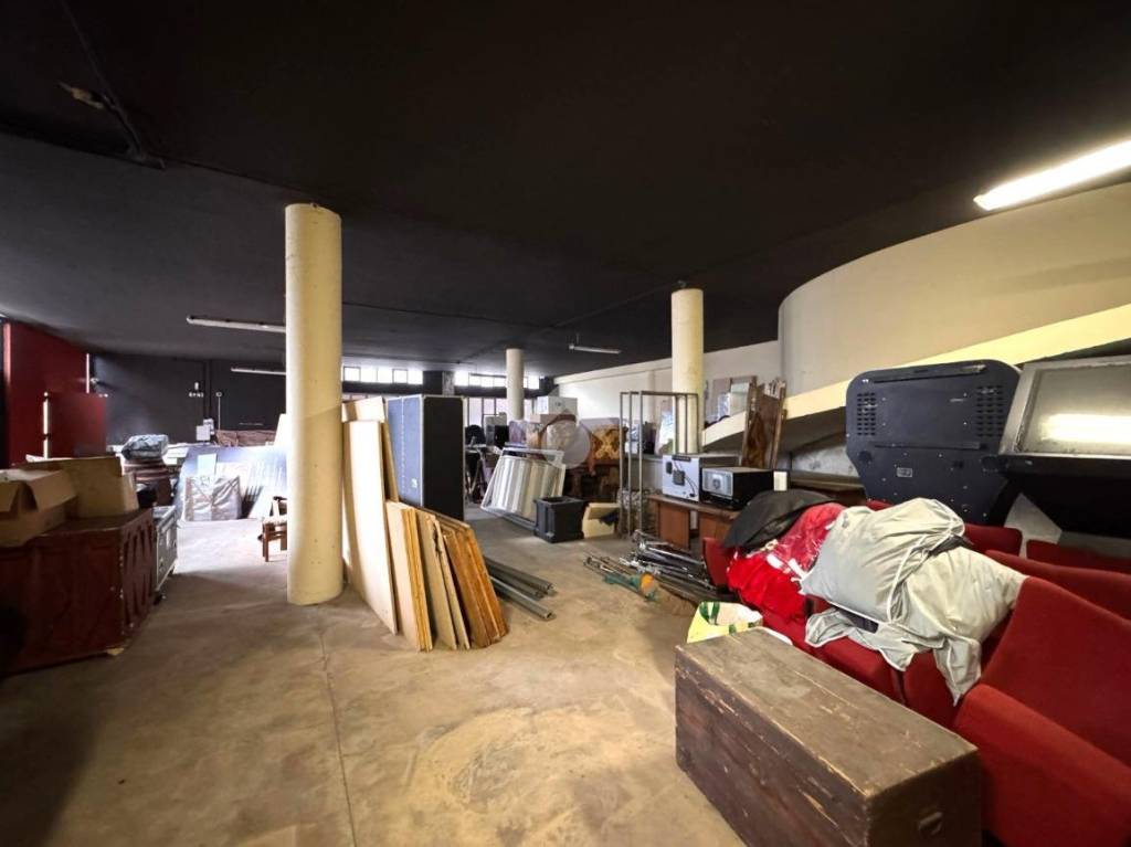 locale commerciale in affitto ad Abano Terme in zona Monteortone
