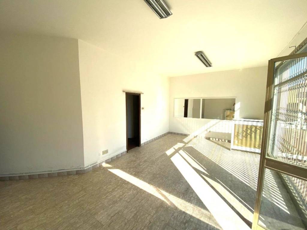negozio in affitto ad Abano Terme