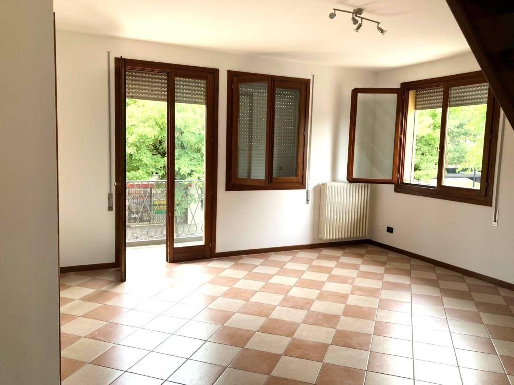 appartamento in affitto ad Abano Terme in zona Monteortone