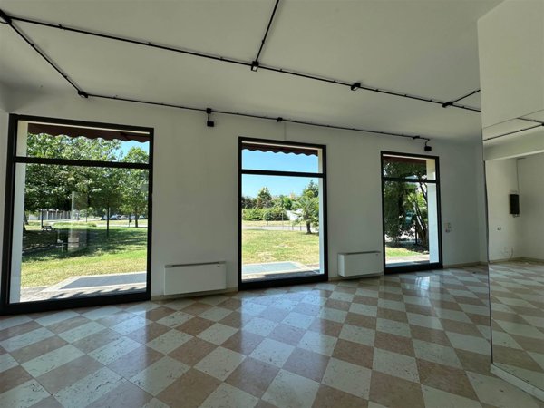 negozio in affitto ad Abano Terme