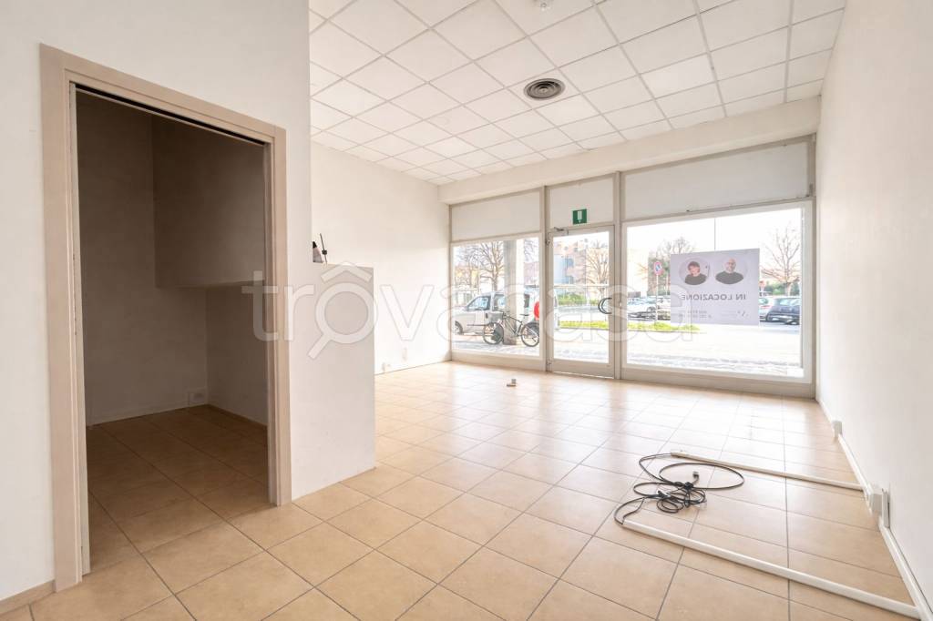 negozio in affitto ad Abano Terme