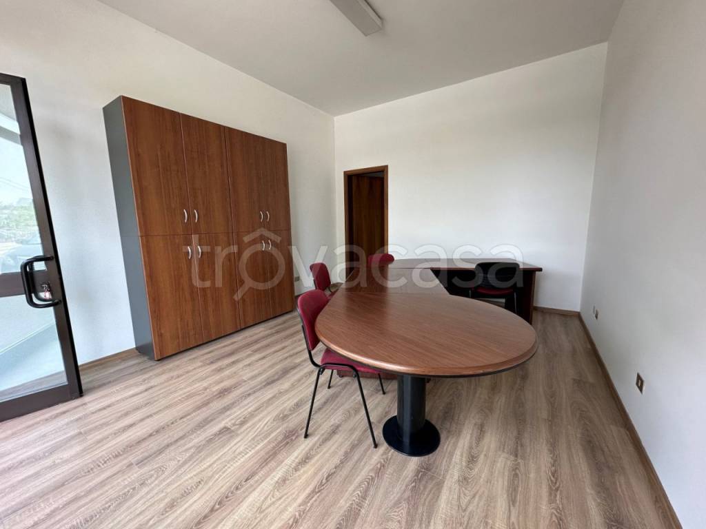 negozio in affitto ad Abano Terme