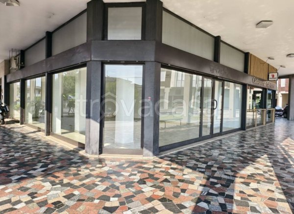 negozio in affitto ad Abano Terme