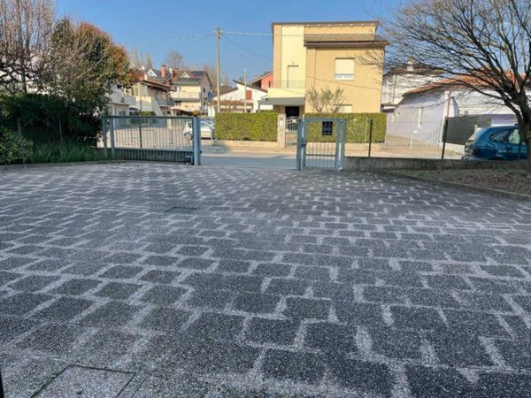 ufficio in affitto ad Albignasego in zona Mandriola