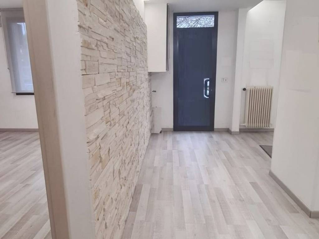 negozio in affitto ad Albignasego