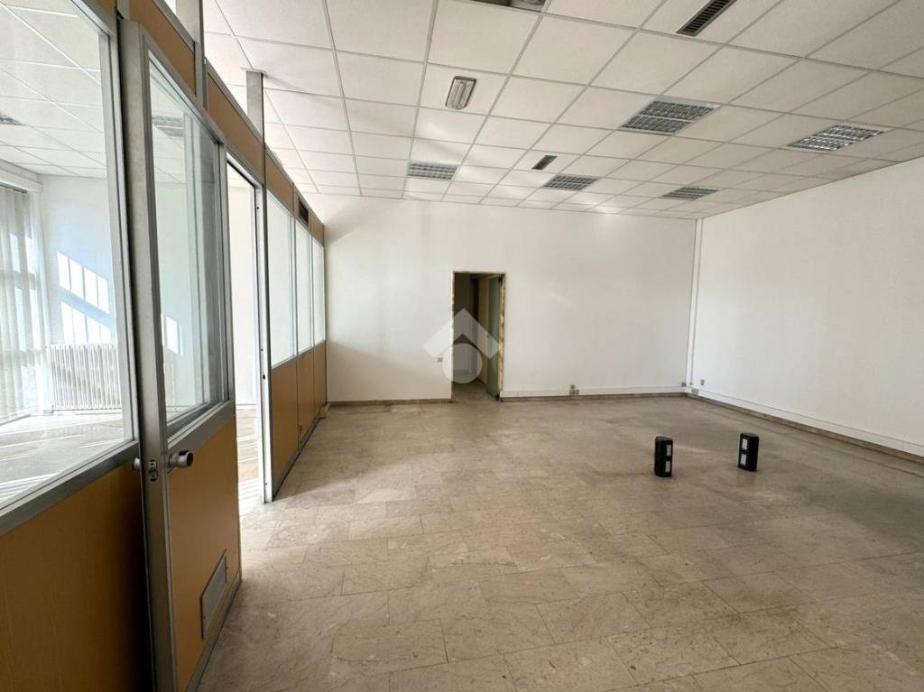 ufficio in affitto ad Albignasego in zona Mandriola