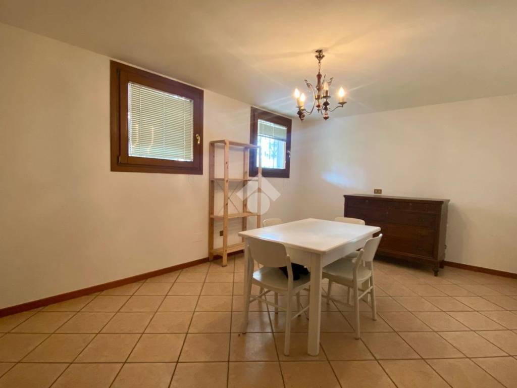 appartamento in affitto ad Albignasego in zona Mandriola