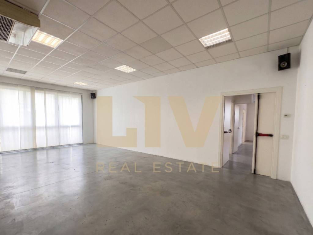 locale commerciale in affitto ad Albignasego