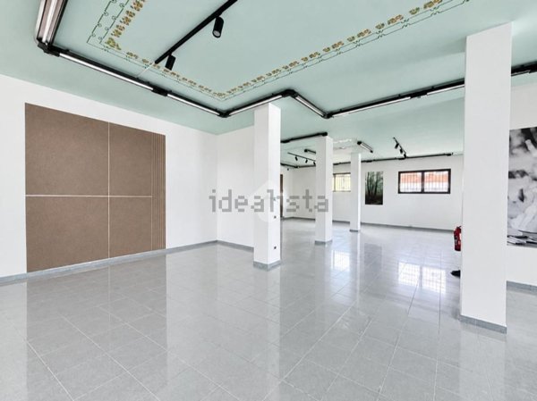 locale commerciale in affitto ad Albignasego