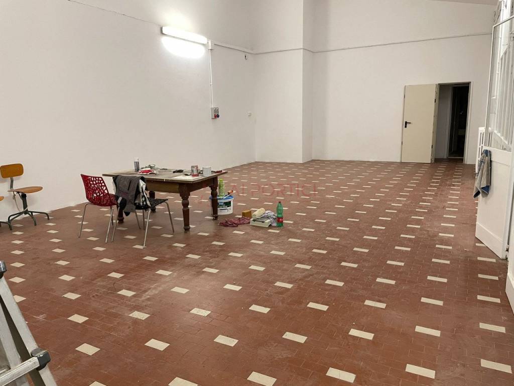 negozio in affitto a Bovolenta in zona Fossaragna