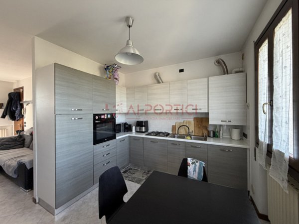 appartamento in affitto a Brugine in zona Campagnola