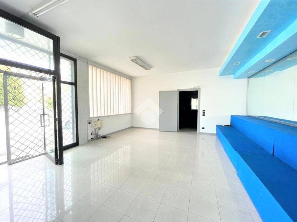 locale commerciale in affitto a Cadoneghe in zona Mejaniga