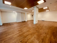 negozio in affitto a Cadoneghe in zona Mejaniga