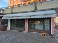negozio in affitto a Cadoneghe in zona Bragni