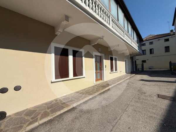 negozio in affitto a Camposampiero