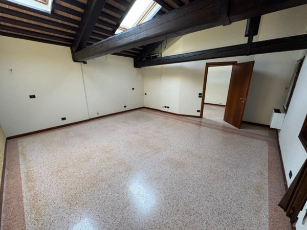 negozio in affitto a Camposampiero
