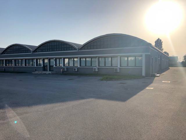locale commerciale in affitto a Casalserugo