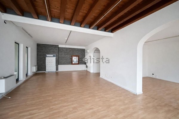 locale commerciale in affitto a Cittadella