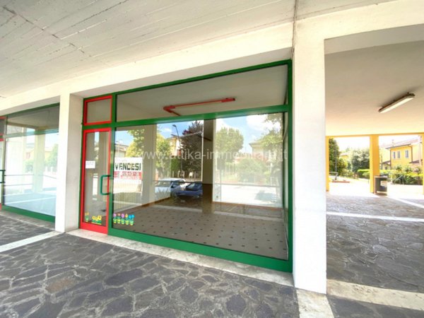locale commerciale in affitto ad Este