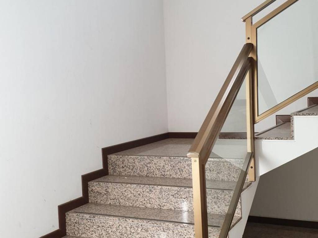 ufficio in affitto ad Este